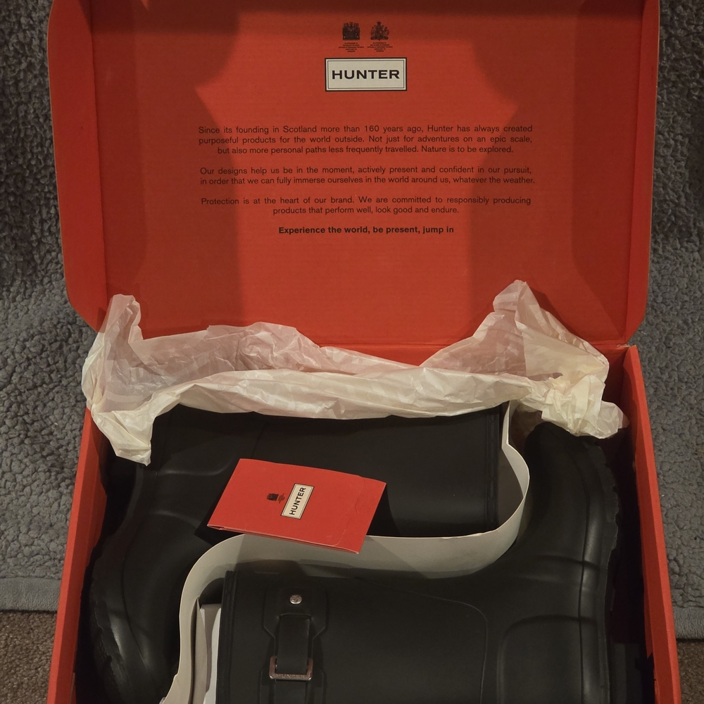 Hunter Women's Original Short Back Adjustable Rain Boot Waterproof Black Size 7